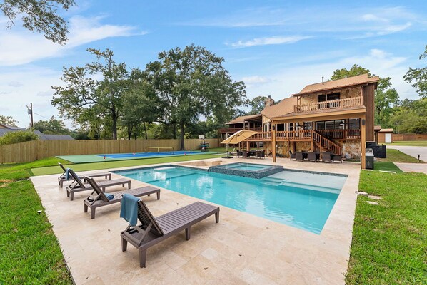 Outdoor pool, a heated pool