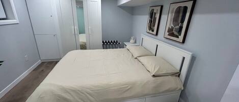 1 bedroom, iron/ironing board, free WiFi, bed sheets