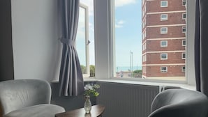 Studio – superior, delvis sjøutsikt | Lydisolert, strykejern/-brett og wi-fi (inkludert)