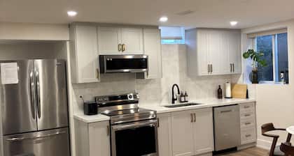 Cozy Basement Apartment in Milton. 1 Hour drive from Niagara falls and Toronto!