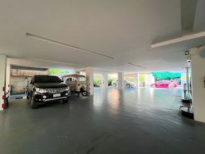 Free self parking