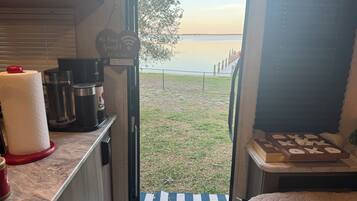 1 間睡房、熨斗/熨衫板、可攜式嬰兒床、免費 Wi-Fi