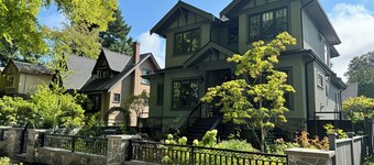 Carol’s garden home in the best community