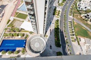 Apartment | 2 bedrooms - 2BR Golf View at Golf Gate (Dubai)