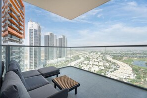 Apartment | 2 bedrooms - 2BR Golf View at Golf Gate (Dubai)