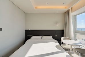 Deluxe Double Room, Beach View - Covestay Haeundae (Busan)