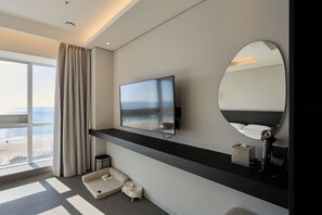 Habitación Deluxe doble, vistas a la playa | Vistas al mar