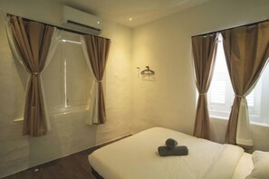 Room - Carnarvon 73 (George Town)