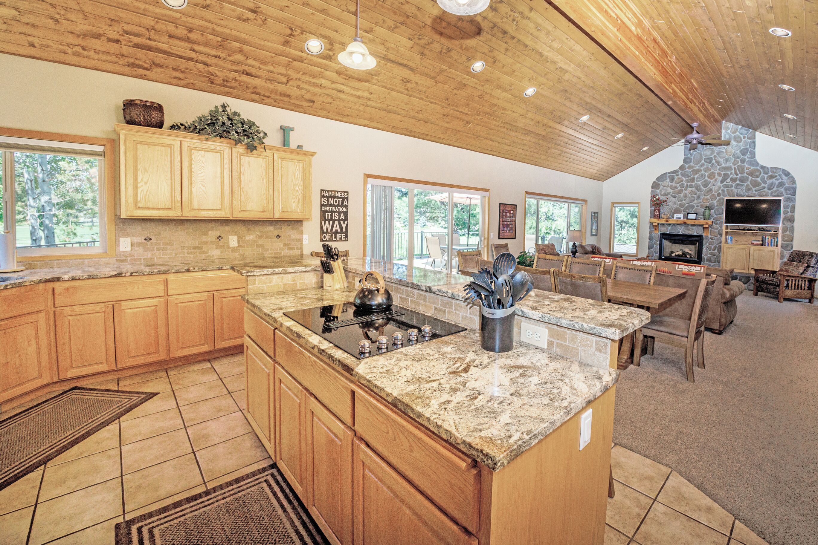 ثلاجة، ميكروويف، فرن، غسالة أطباق