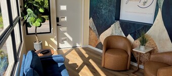 杜松汽车旅馆及度假村  