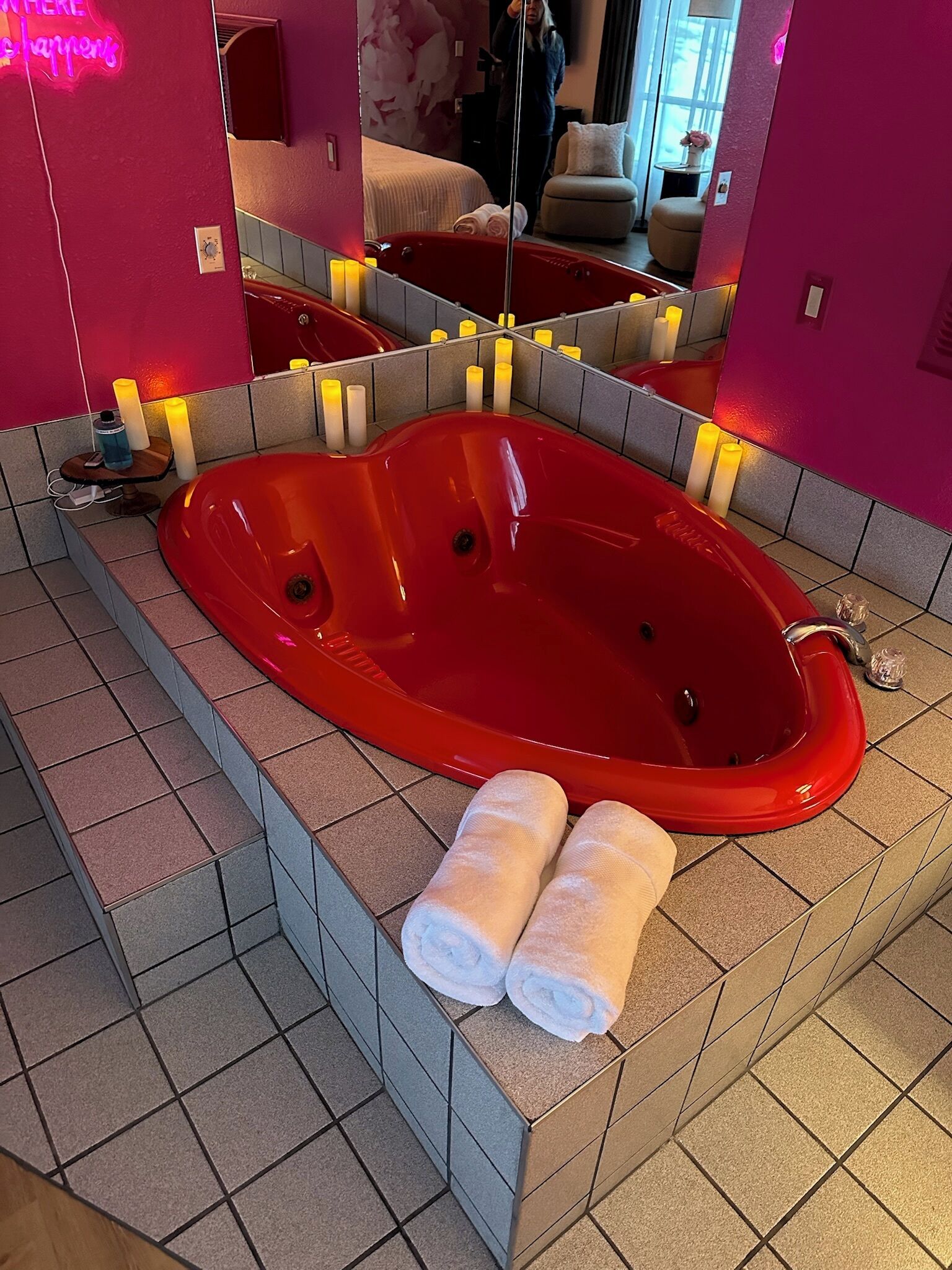 Honeymoon Room, 1 King Bed | Jetted tub