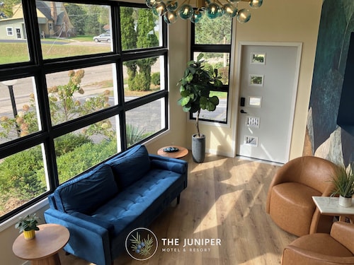 The Juniper Motel & Resort
