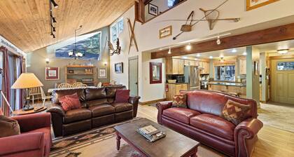 Tamarack 8 - Cute & Fun! Updated, SHARC, Bikes, Hot Tub