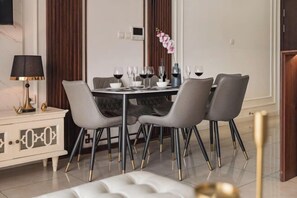 Room - Vinhomes D'Capitale - HANOIHOMES (Hanoi)