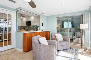 Interior - Caza Corazone - Tropical Oasis with Gulf Access (Cape Coral)