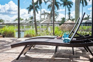 Terrace/patio - Caza Corazone - Tropical Oasis with Gulf Access (Cape Coral)