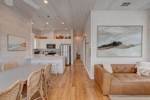 Interior - Private Pool/3BR/EV Charger/Walk to the Beach (Port Aransas)