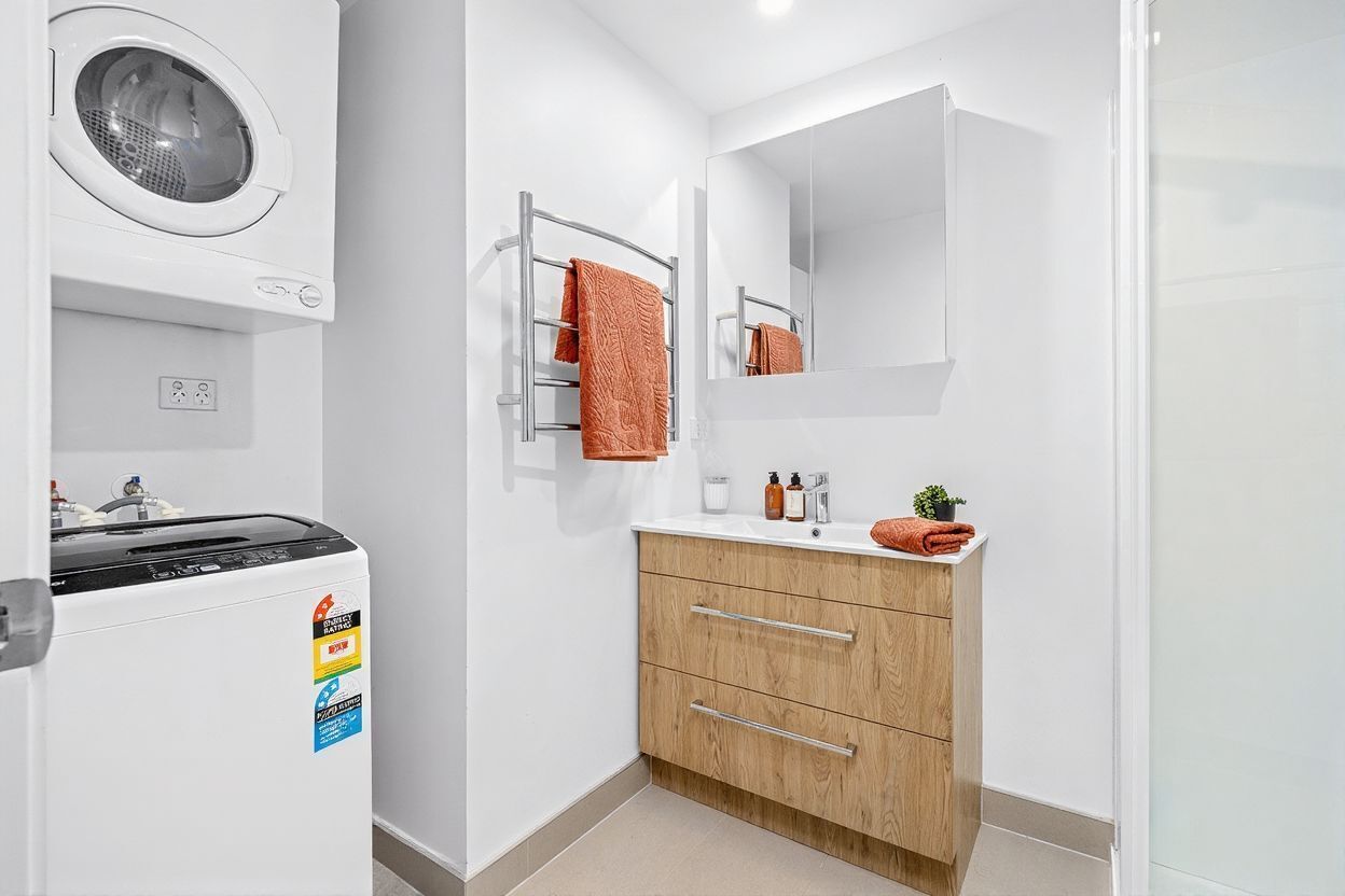 Shower, towels, toilet paper