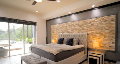 Private waterfront Villa Azure w