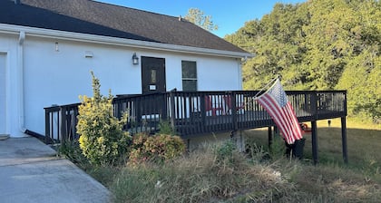 Cozy Guest Suite on working farm