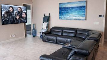 Télévision, cheminée