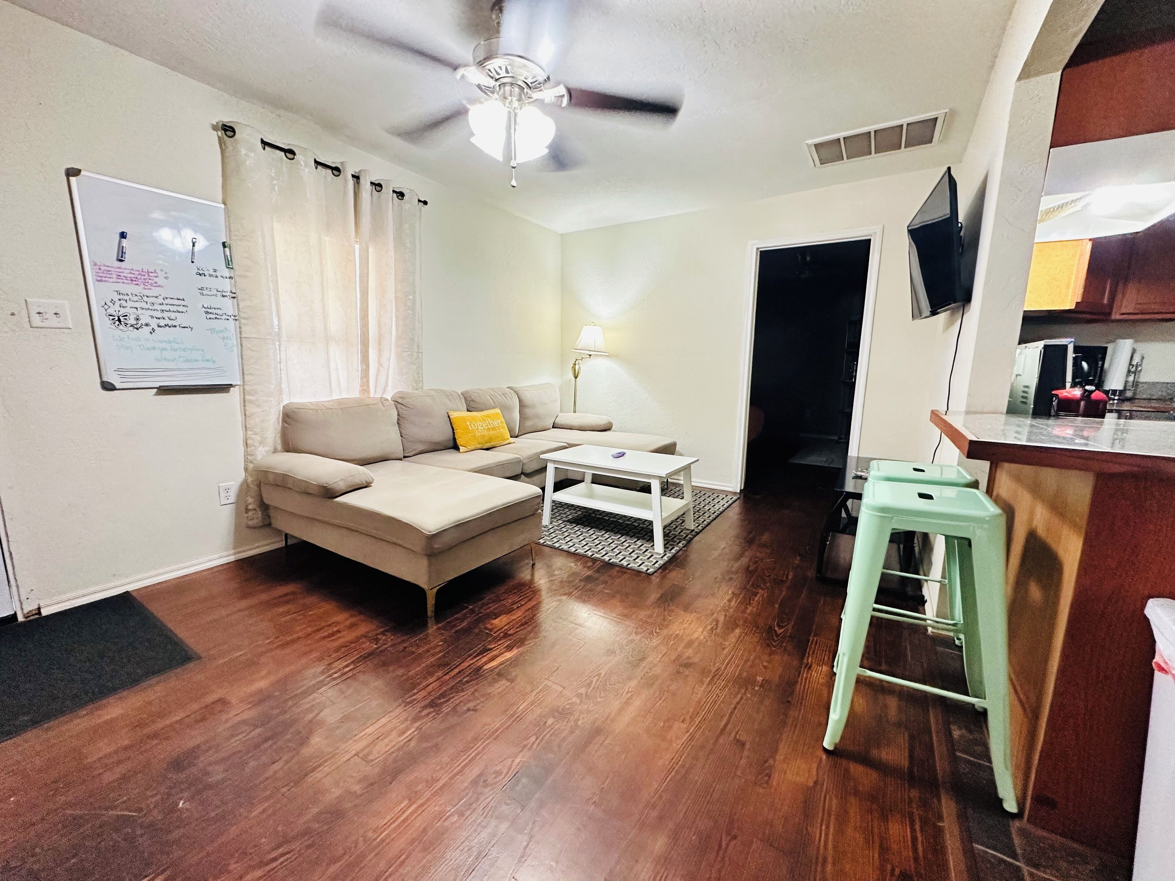 Smart TV, music library