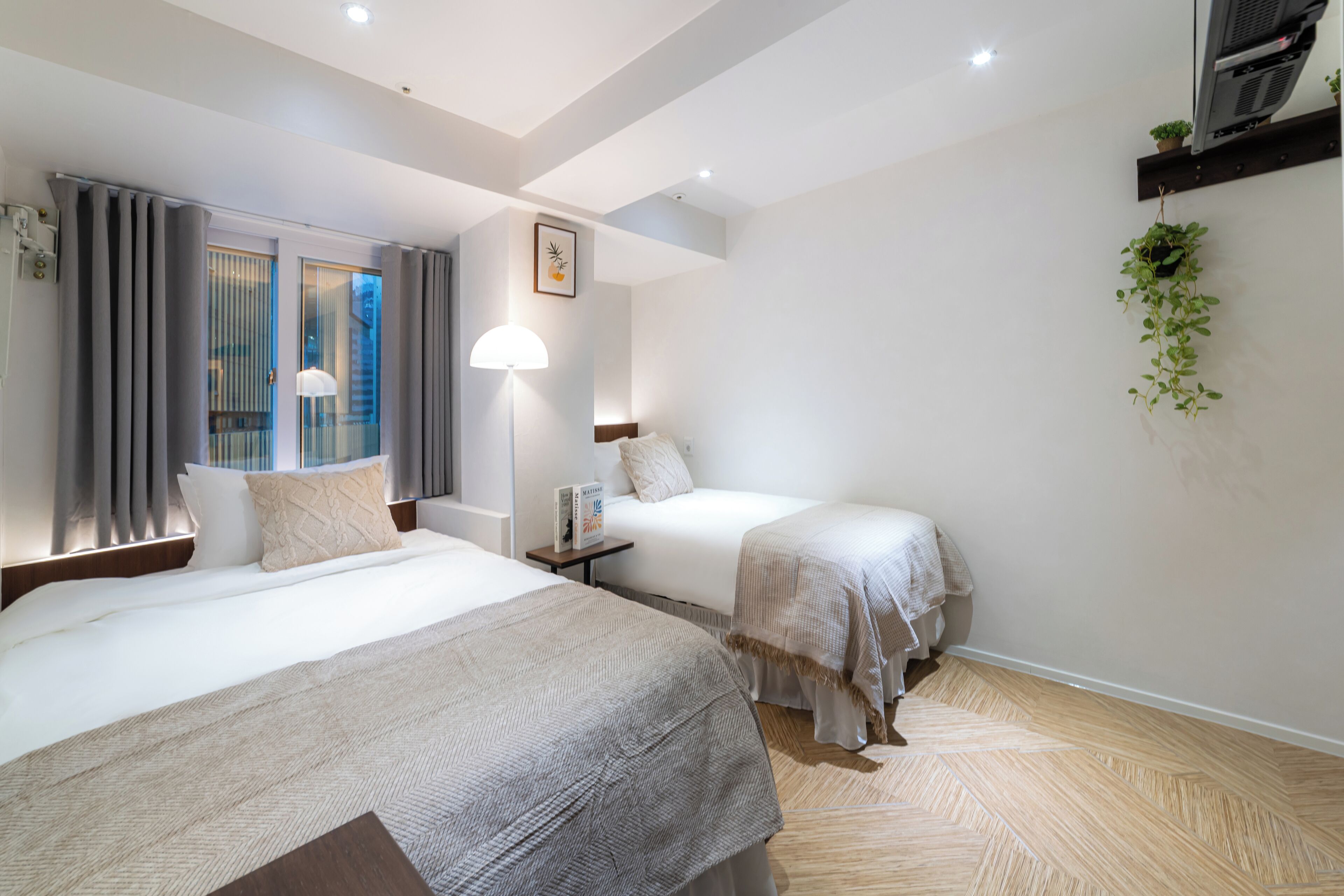 Habitación estándar con 2 camas individuales | Escritorio y wifi gratis