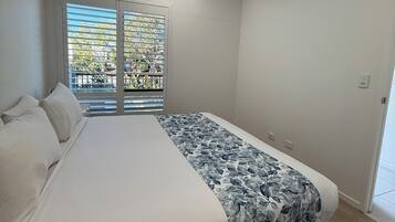 1 bedroom, desk, iron/ironing board, bed sheets