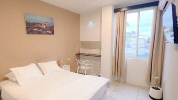 1 bedroom, internet, bed sheets