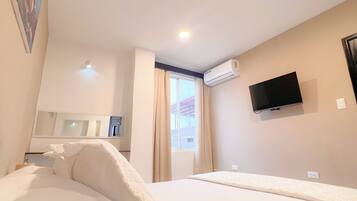 1 bedroom, internet, bed sheets