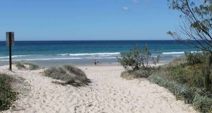 Paradise in Peregian - a little gem steps to beach