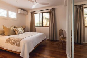 3 chambres, fer et planche à repasser, Wi-Fi, draps fournis