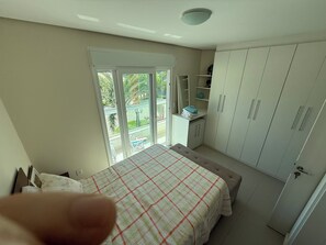 2 soverom, strykejern/-brett, wi-fi og sengetøy