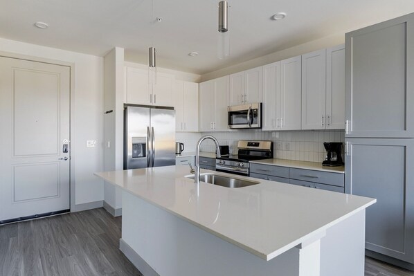 Fridge, microwave, oven, dishwasher