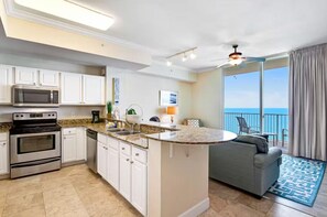 Condo, 1 très grand lit et 1 canapé-lit (Tidewater 3006) | Cuisine privée