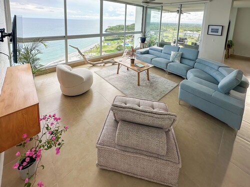 OceanView 3Bedroom 19th-Floor Apartment: 5 Pools, Restaurant, Spa & Fitness Room