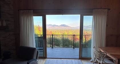 Mountain Escape with Sauna and Breathtaking Views – 18 Mins to Sugarloaf