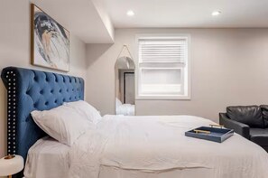 1 bedroom, iron/ironing board, free WiFi, bed sheets