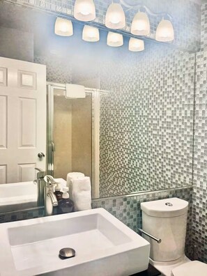 House, 3 Bedrooms, Kitchen | Bathroom