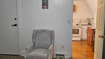 1 bedroom, internet, bed sheets