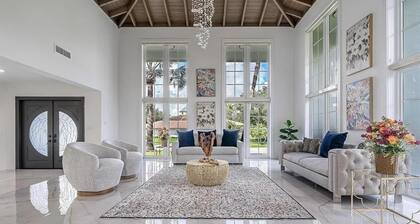 Guest Fav | 5BR Family Estate | Pool + Half Acre