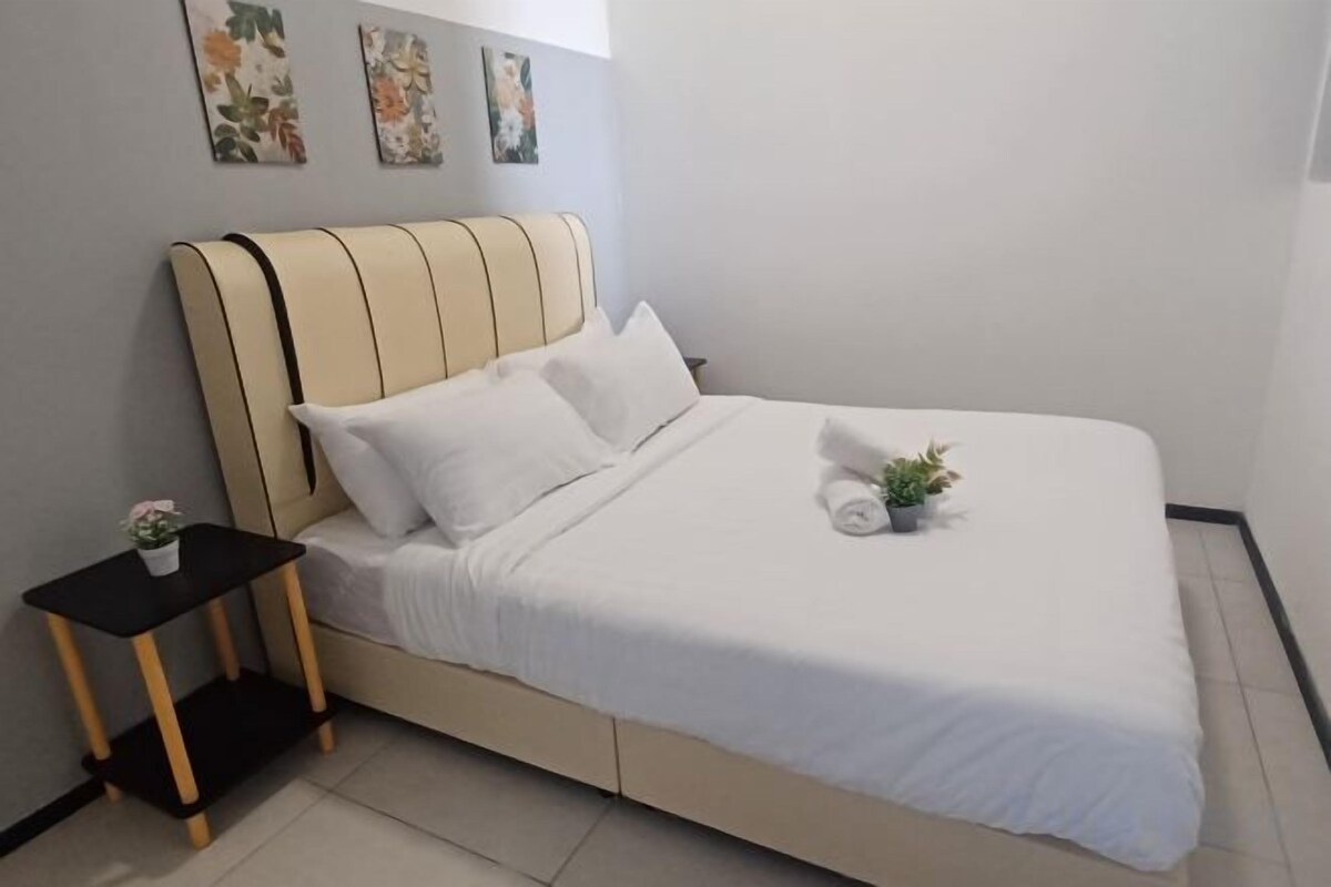 Aesthetic 2BR @ Urban Suite (Infinite Pool & Gym)