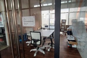 Property amenity - Aesthetic 2BR @ Urban Suite (Infinite Pool & Gym) (George Town)