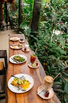 Desayuno buffet todos los días (con cargo)