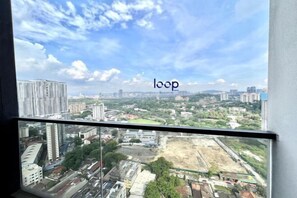 Room - KL Sentral Serviced Apartment - The Establishment KL Sentral by Loop Suites (Kuala Lumpur)