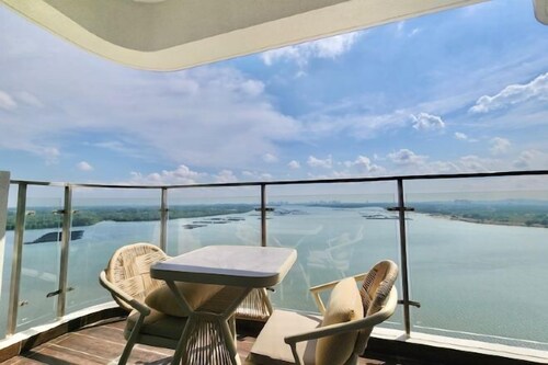 Country Garden Danga Bay InStyle Sea View Homestay Suite by NEO