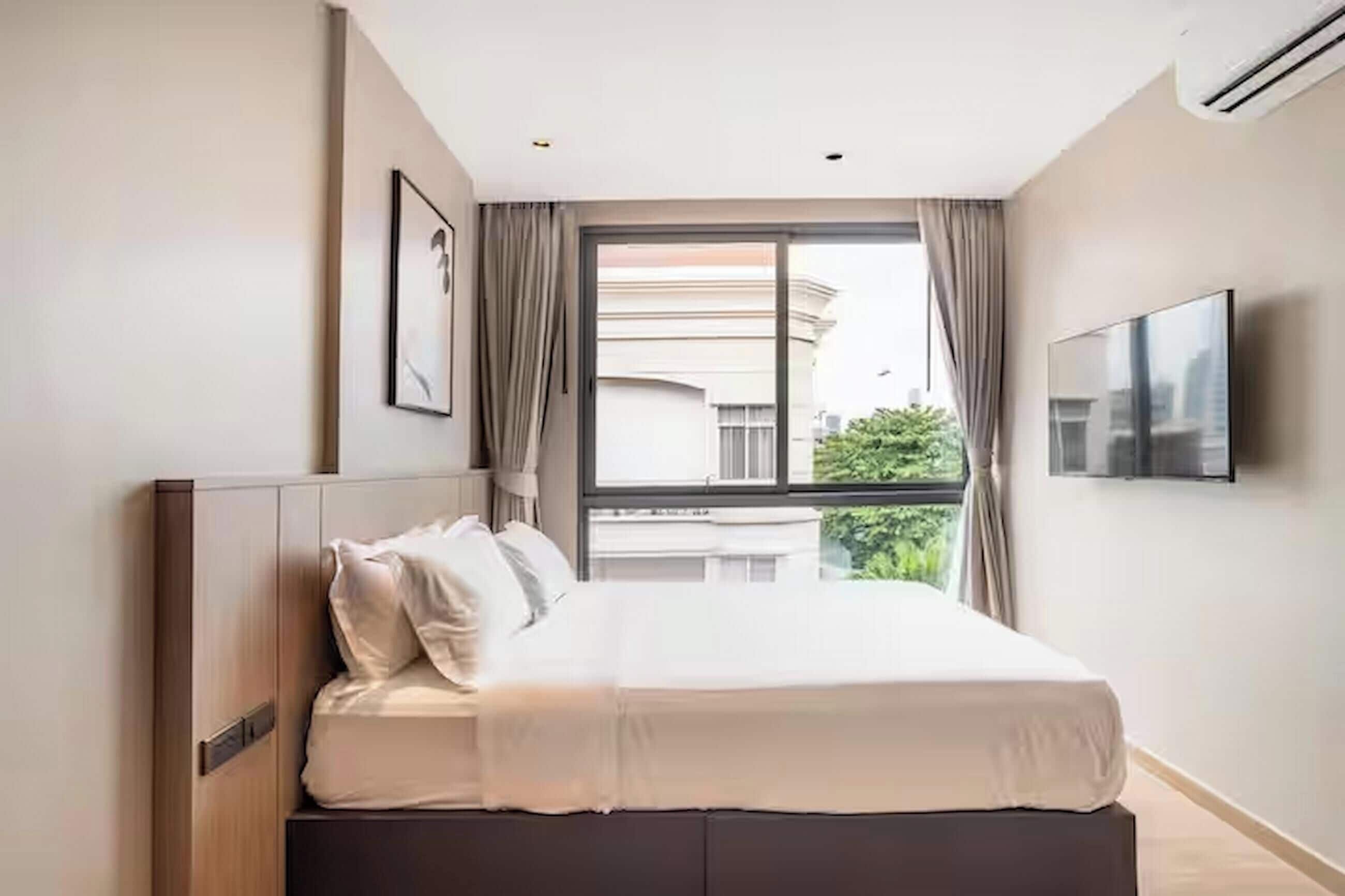 Apartment with Balcony Type A1.1 | Espaço de trabalho para notebook, ferros/tábuas de passar roupa