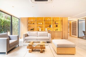 Sala de estar en el lobby