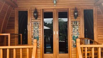 Bagian depan properti