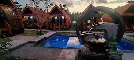 Outdoor pool, sun loungers